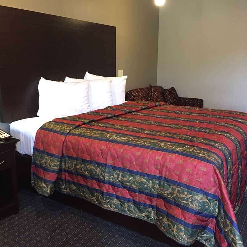 Classic Inn & Suites Humble Room photo